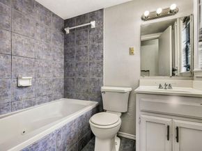 1017  Hoke Smith Drive , Dallas Texas 75224