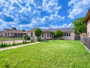 1017  Hoke Smith Drive , Dallas Texas 75224