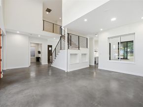 5326  Manett Street , Dallas Texas 75206