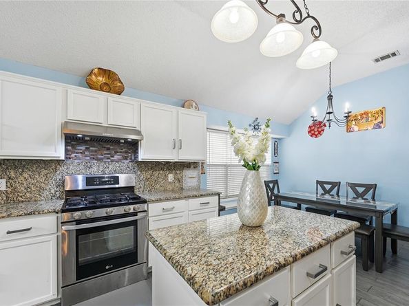 6003  Vista Park Lane , Sachse Texas 75048