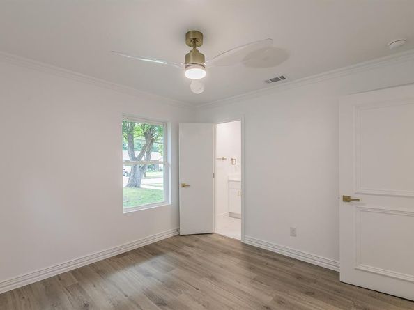 1812  Boyd Street , Dallas Texas 75224