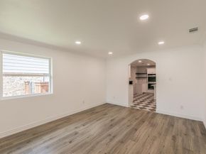 1812  Boyd Street , Dallas Texas 75224