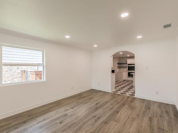 1812  Boyd Street , Dallas Texas 75224
