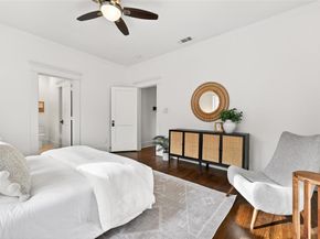 631 N Winnetka Avenue , Dallas Texas 75208