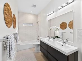 631 N Winnetka Avenue , Dallas Texas 75208