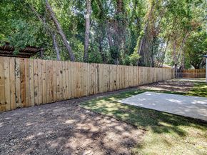 2513  Birdell Court , Fort Worth Texas 76105