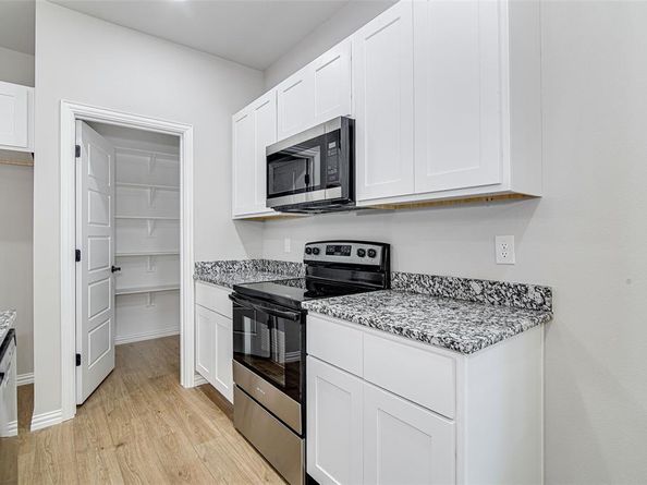 2513  Birdell Court , Fort Worth Texas 76105