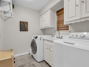 7822  Glenneagle Drive , Dallas Texas 75248