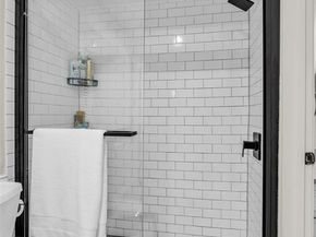 7822  Glenneagle Drive , Dallas Texas 75248