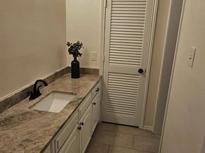 1817  Rhinevalley Drive , Arlington Texas 76012