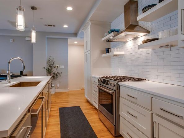 2127  Clark Street  103, Dallas Texas 75204