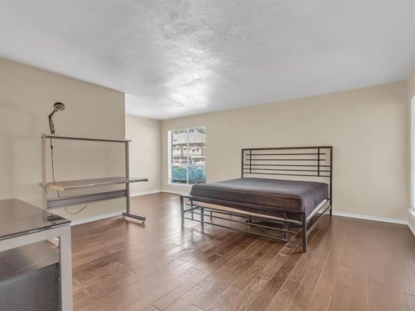 10556  High Hollows Drive , Dallas Texas 75230