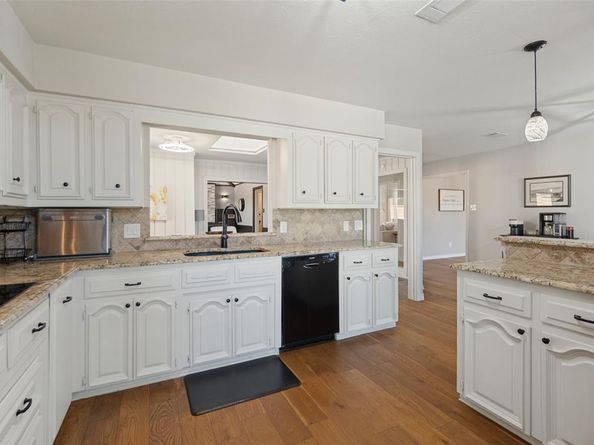 7414  Windmill Lane , Garland Texas 75044