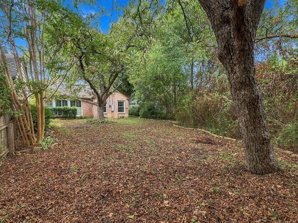 1403  Tranquilla Drive , Dallas Texas 75218