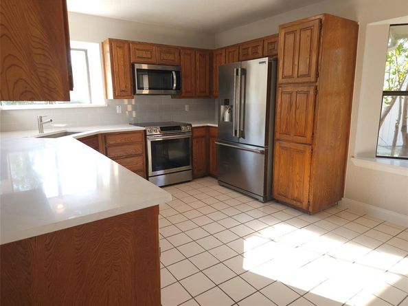 6300  Brownlee Lane , Arlington Texas 76018