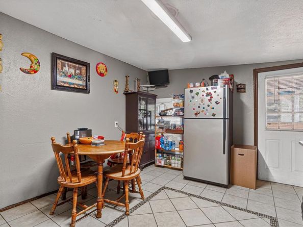 3332  Coronet Boulevard , Dallas Texas 75212