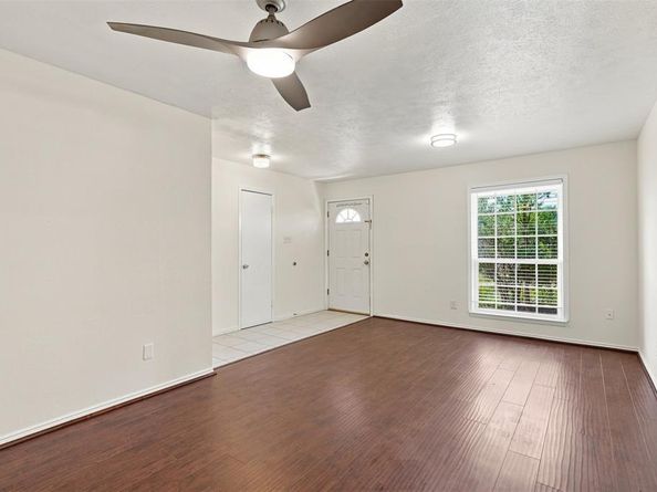 4207  Rainier Street , Irving Texas 75062