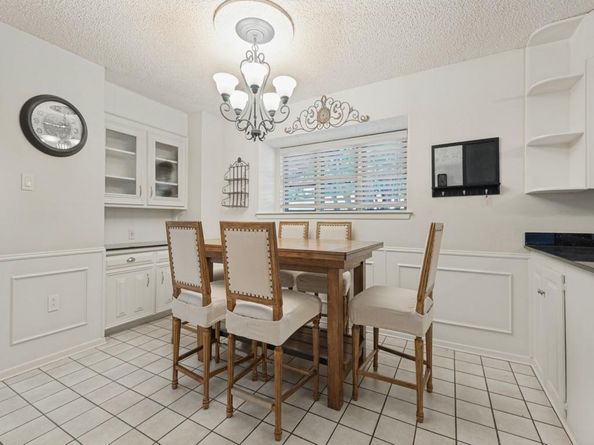 618  Brent Drive , Arlington Texas 76012