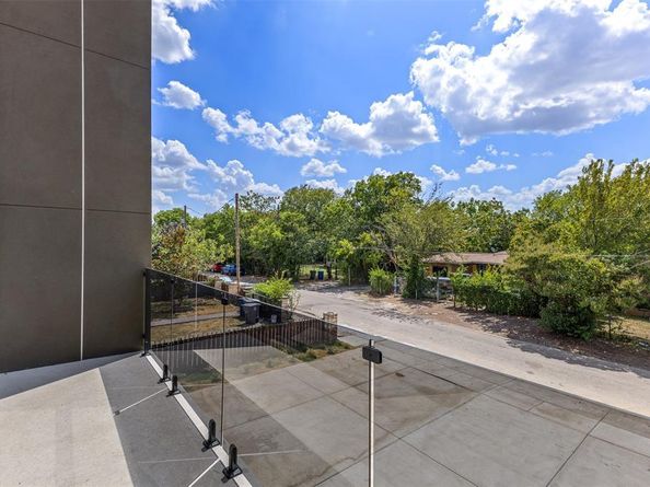 818  Lambert Street , Dallas Texas 75203