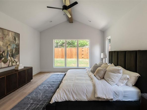 525  Classen Drive , Dallas Texas 75218