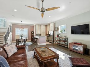 1500  Pecos Street  6, Dallas Texas 75204