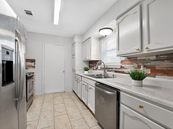1609  Bette Drive , Mesquite Texas 75149