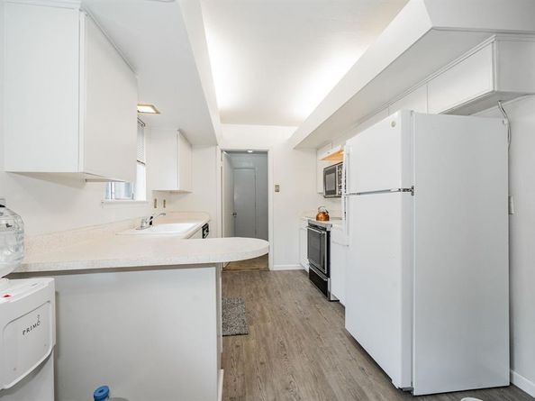 1759  Gross Road , Dallas Texas 75228