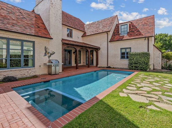 808  Dunham Close  , Westworth Village Texas 76114