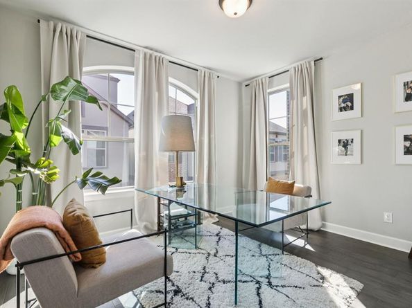 7121  Laurel Ridge , Dallas Texas 75231