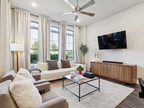 7121  Laurel Ridge , Dallas Texas 75231