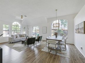 823  Shady Brook Lane , Cedar Hill Texas 75104