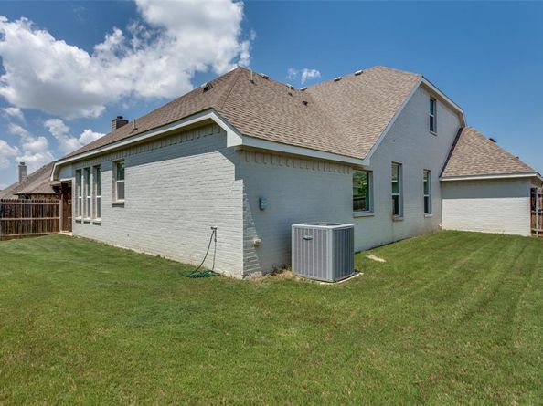 529  Inwood Street , Benbrook Texas 76126