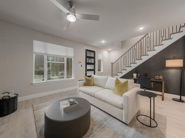 8256  Milroy Lane , Dallas Texas 75231