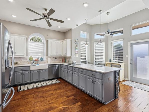 900  Mccoy Drive , Irving Texas 75062
