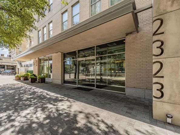 2323 N Houston Street  310, Dallas Texas 75219