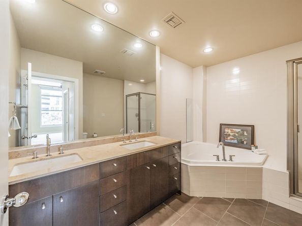 2323 N Houston Street  310, Dallas Texas 75219