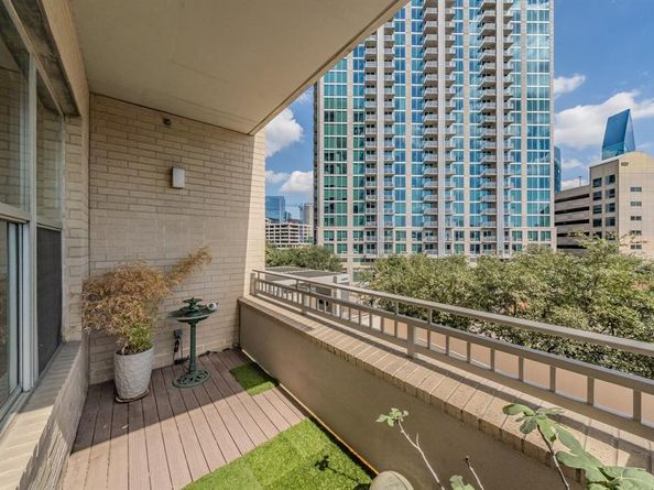 2323 N Houston Street  310, Dallas Texas 75219