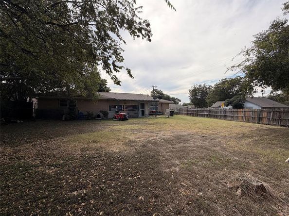 166  Bellvue Drive , Fort Worth Texas 76134