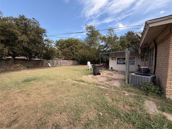 166  Bellvue Drive , Fort Worth Texas 76134