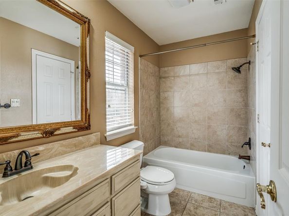4601  Edge Creek Lane , Arlington Texas 76017