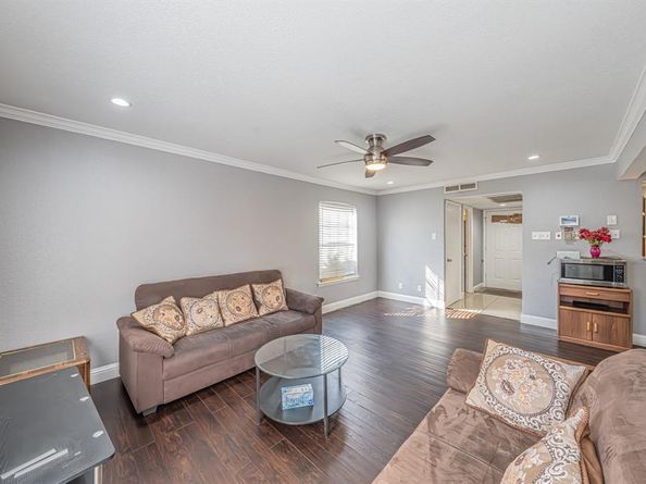 1807  Grauwyler Road E 124, Irving Texas 75061