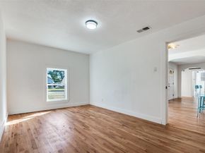 927 S Franklin Street , Dallas Texas 75211