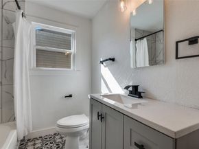 927 S Franklin Street , Dallas Texas 75211