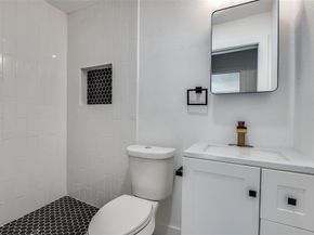 927 S Franklin Street , Dallas Texas 75211