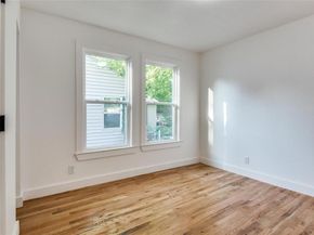 927 S Franklin Street , Dallas Texas 75211