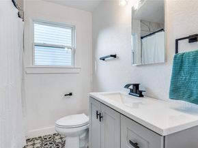 927 S Franklin Street , Dallas Texas 75211