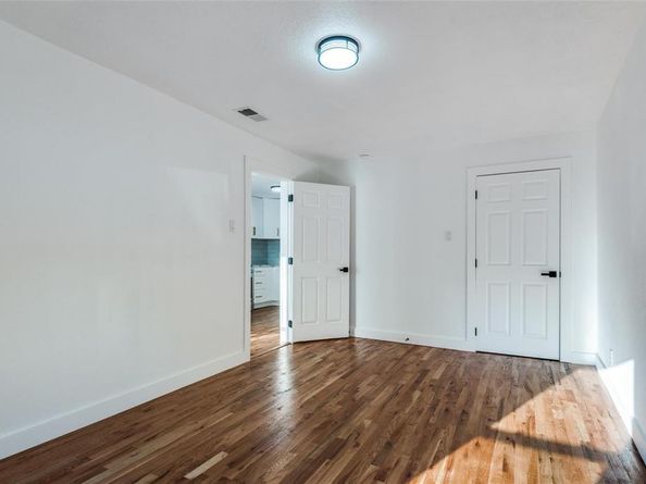 927 S Franklin Street , Dallas Texas 75211
