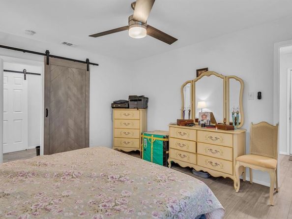 5981  Arapaho Road  1307, Dallas Texas 75248