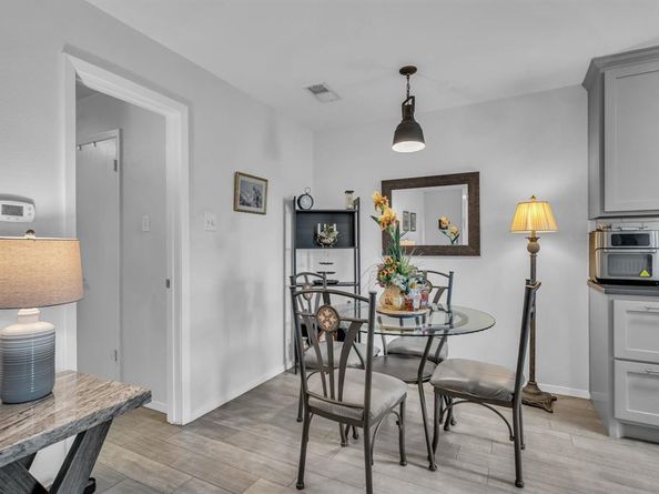 5981  Arapaho Road  1307, Dallas Texas 75248