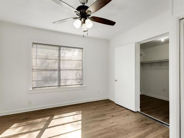 519  Sunnyside Avenue , Cockrell Hill Texas 75211